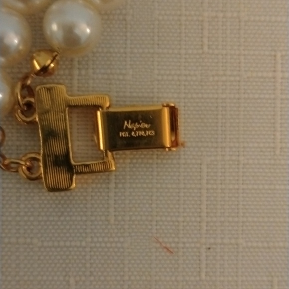 Vintage Sarah Coventry Cross pendant & Napier Faux Pearl double strand necklace - Picture 5 of 5